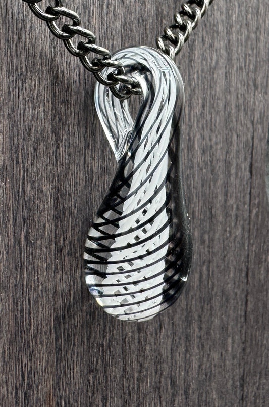 Black and White Pizzazzi Pendant
